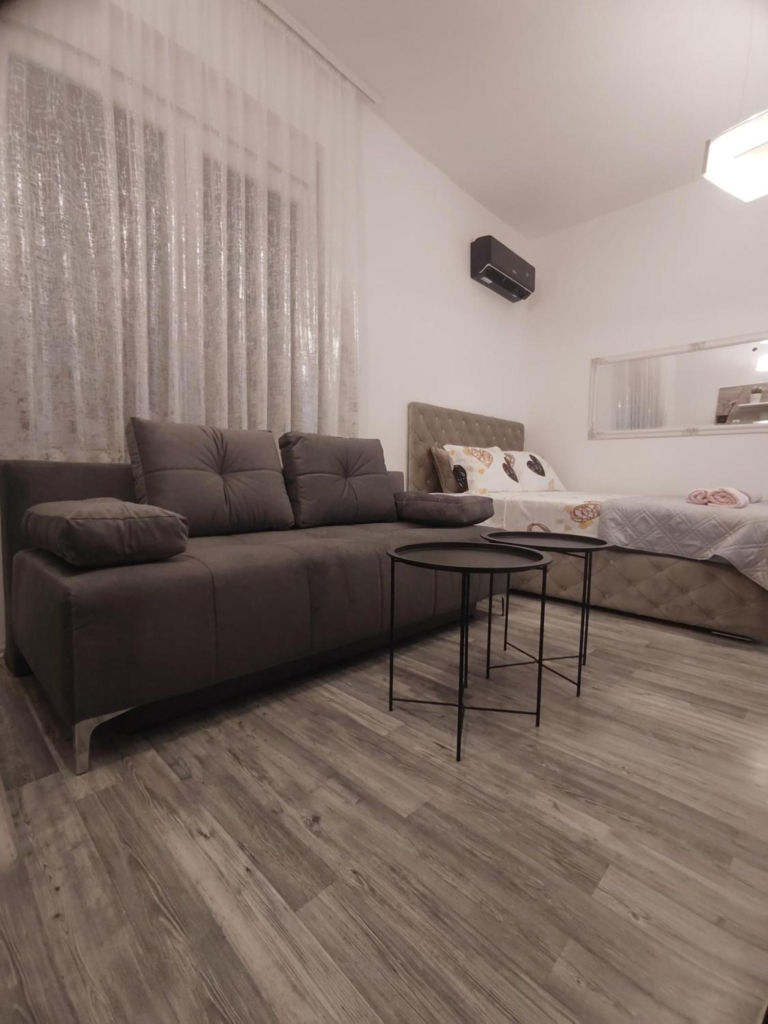 Jes Apartments Leskovac  Exterior photo